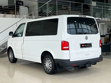 Volkswagen Caravelle, 2012г, передний привод, механика