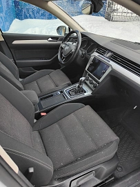Volkswagen Passat, 2017г, передний привод, робот