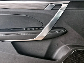 Geely Atlas Pro, 2024г, передний привод, автомат