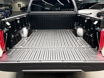 Toyota Tundra, 2025г, полный привод, автомат