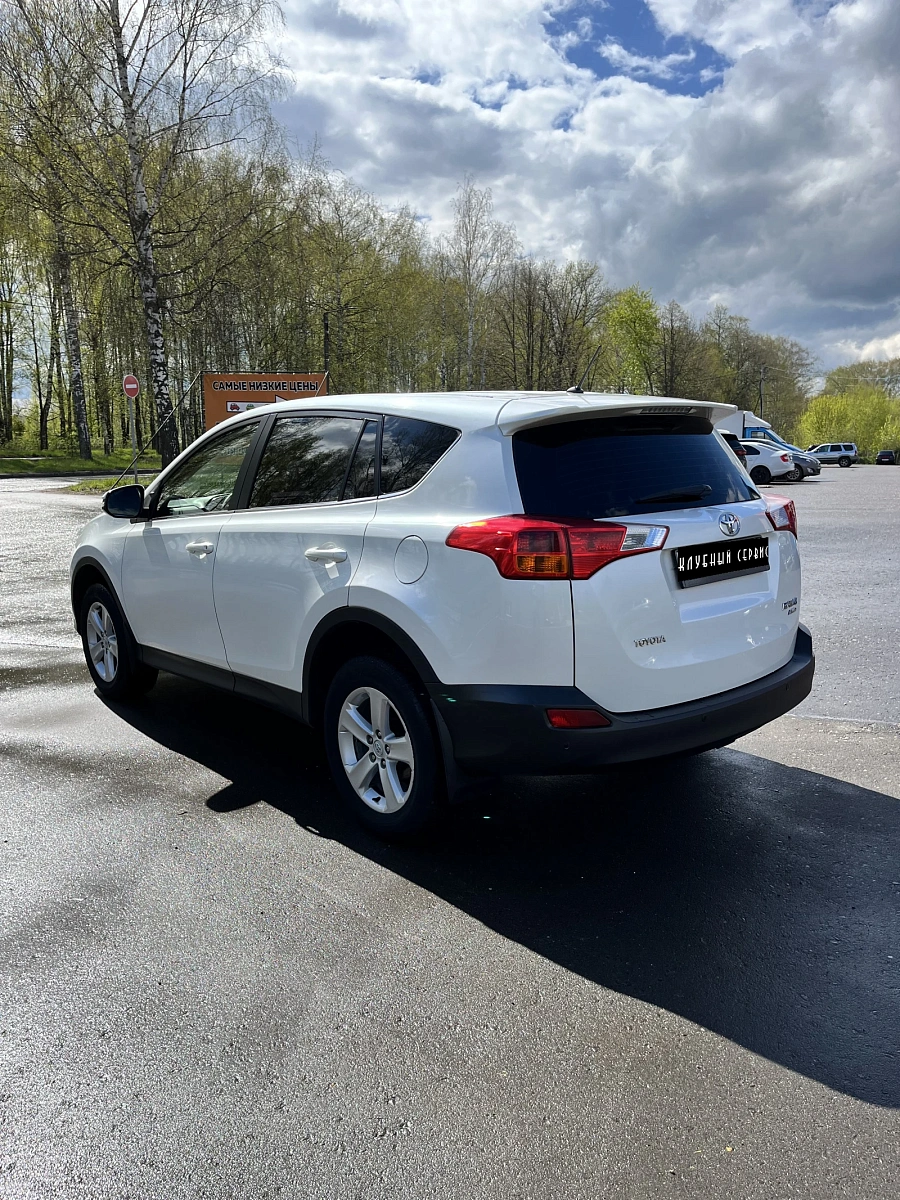 Toyota RAV4, 2013г., полный привод, вариатор