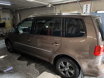 Volkswagen Touran, 2012г, передний привод, робот