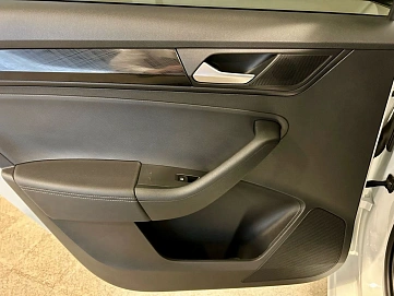 Volkswagen Polo, 2021г, передний привод, автомат