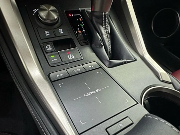Lexus NX, 2018г, полный привод, вариатор