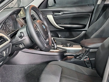 BMW , 2017г., задний привод, автомат