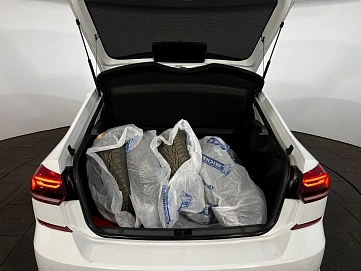 Volkswagen Polo, 2020г, передний привод, механика