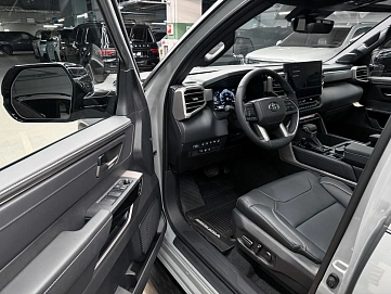 Toyota Sequoia, 2025г, полный привод, автомат
