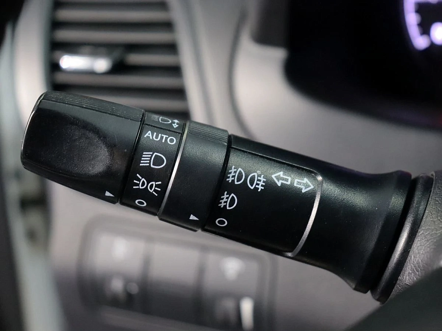 Hyundai Solaris, 2013г., передний привод, механика