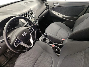 Hyundai Solaris, 2011г, передний привод, механика