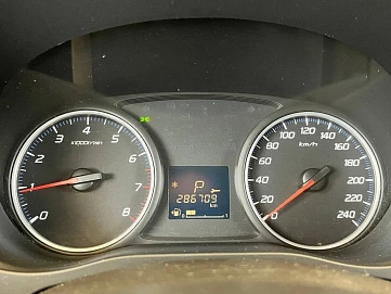 Mitsubishi Outlander, 2012г, передний привод, вариатор