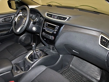 Nissan Qashqai, 2016г, передний привод, механика