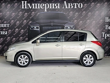 Nissan Tiida, 2008г, передний привод, автомат
