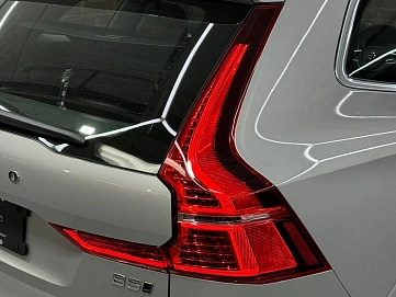 Volvo XC60, 2024г, полный привод, автомат