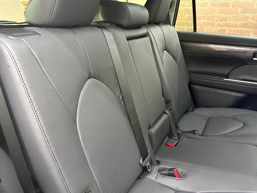 Toyota Highlander, 2025г., полный привод, автомат