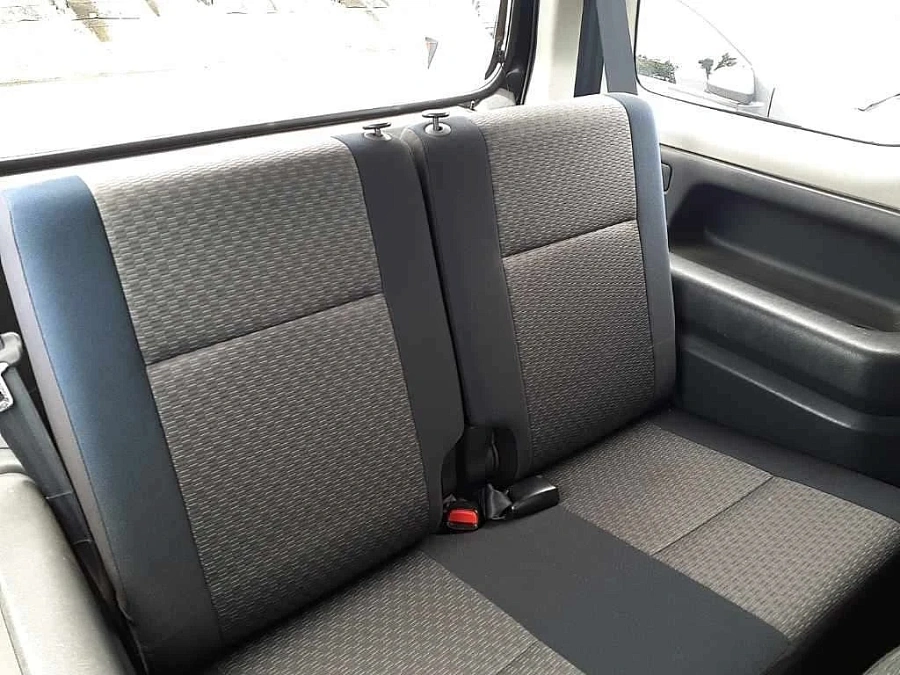 Suzuki Jimny, 2010г., полный привод, механика