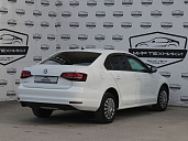 Volkswagen Jetta, 2016г., передний привод, автомат