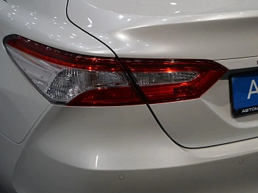 Toyota Camry, 2021г, передний привод, автомат