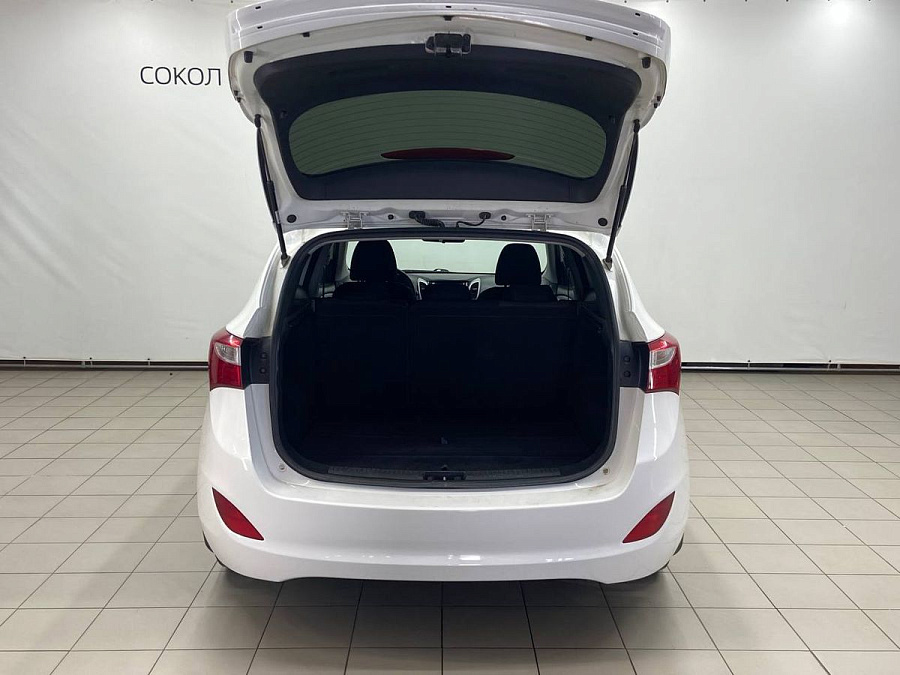Hyundai i30, 2012г., передний привод, автомат