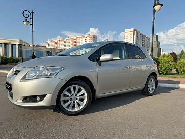 Toyota Auris, 2008г, передний привод, робот