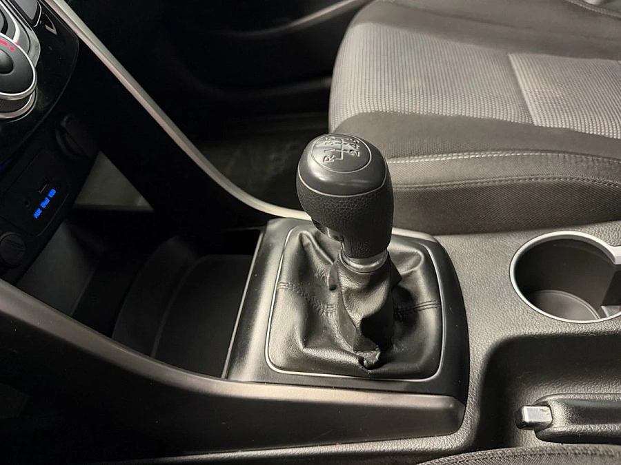 Hyundai i30, 2013г., передний привод, механика