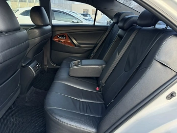 Toyota Camry, 2010г, передний привод, автомат