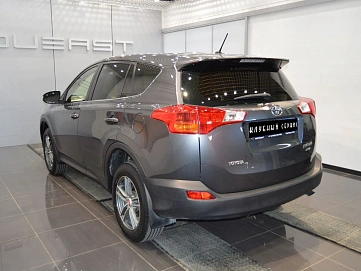 Toyota RAV4, 2014г, полный привод, вариатор