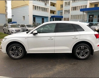 Audi Q5, 2017г, полный привод, робот