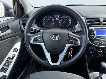 Hyundai Solaris, 2011г, передний привод, автомат