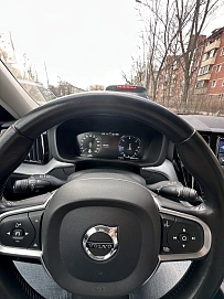 Volvo XC60, 2018г, полный привод, автомат