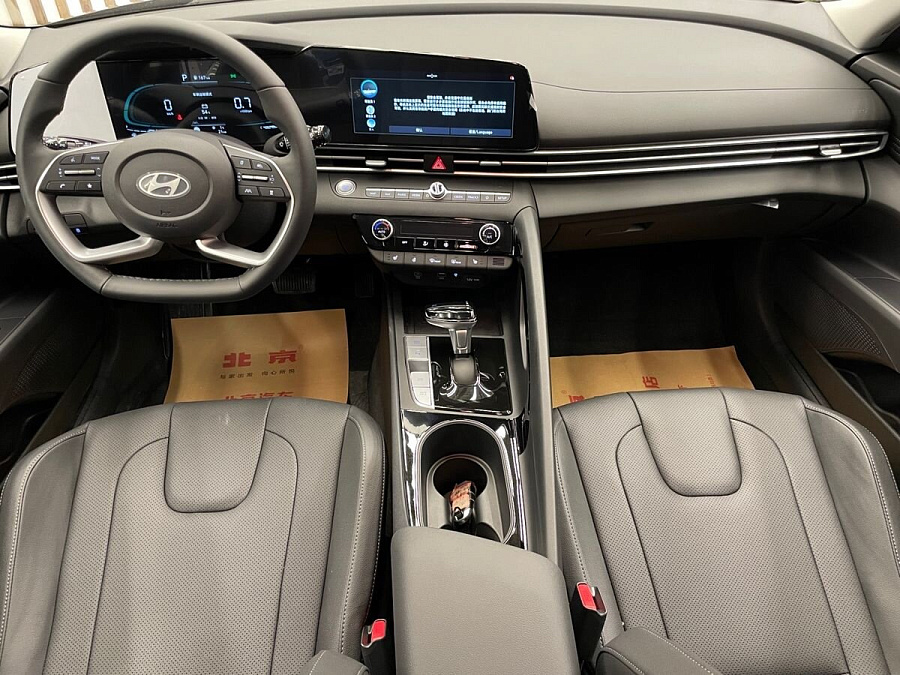 Hyundai Elantra, 2024г., передний привод, вариатор