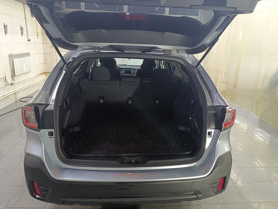Subaru Outback, 2019г., полный привод, вариатор