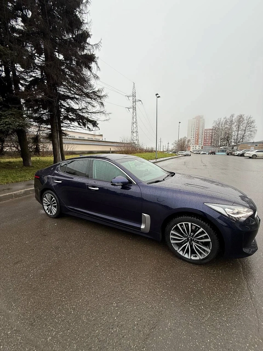 Kia Stinger, 2019г., полный привод, автомат