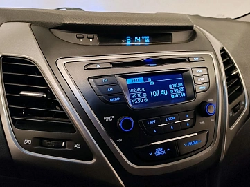 Hyundai Elantra, 2014г, передний привод, механика