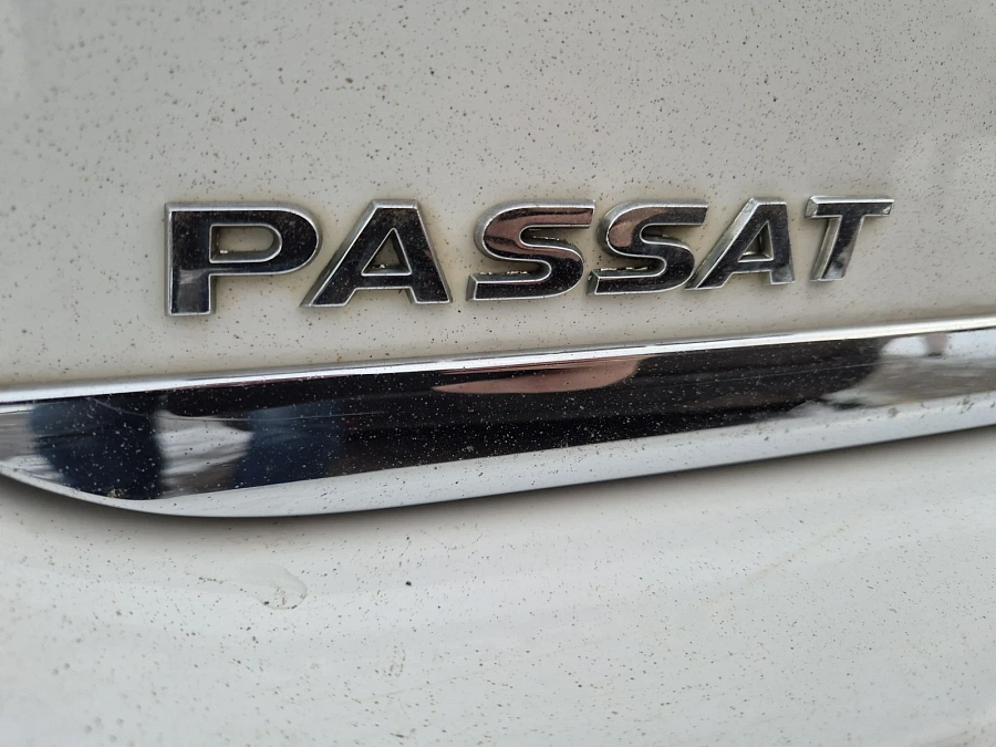 Volkswagen Passat, 2011г., передний привод, робот