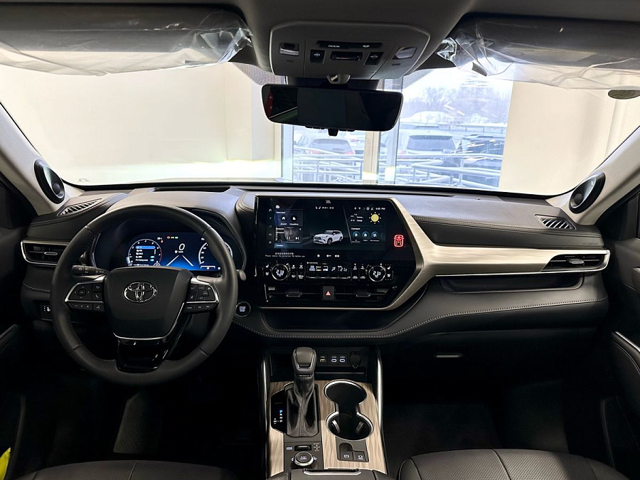 Toyota Highlander, 2025г., полный привод, автомат