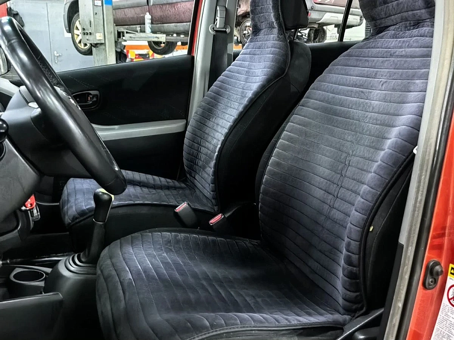 Toyota Yaris, 2006г., передний привод, механика