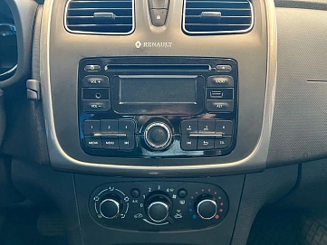 Renault Logan, 2017г, передний привод, автомат