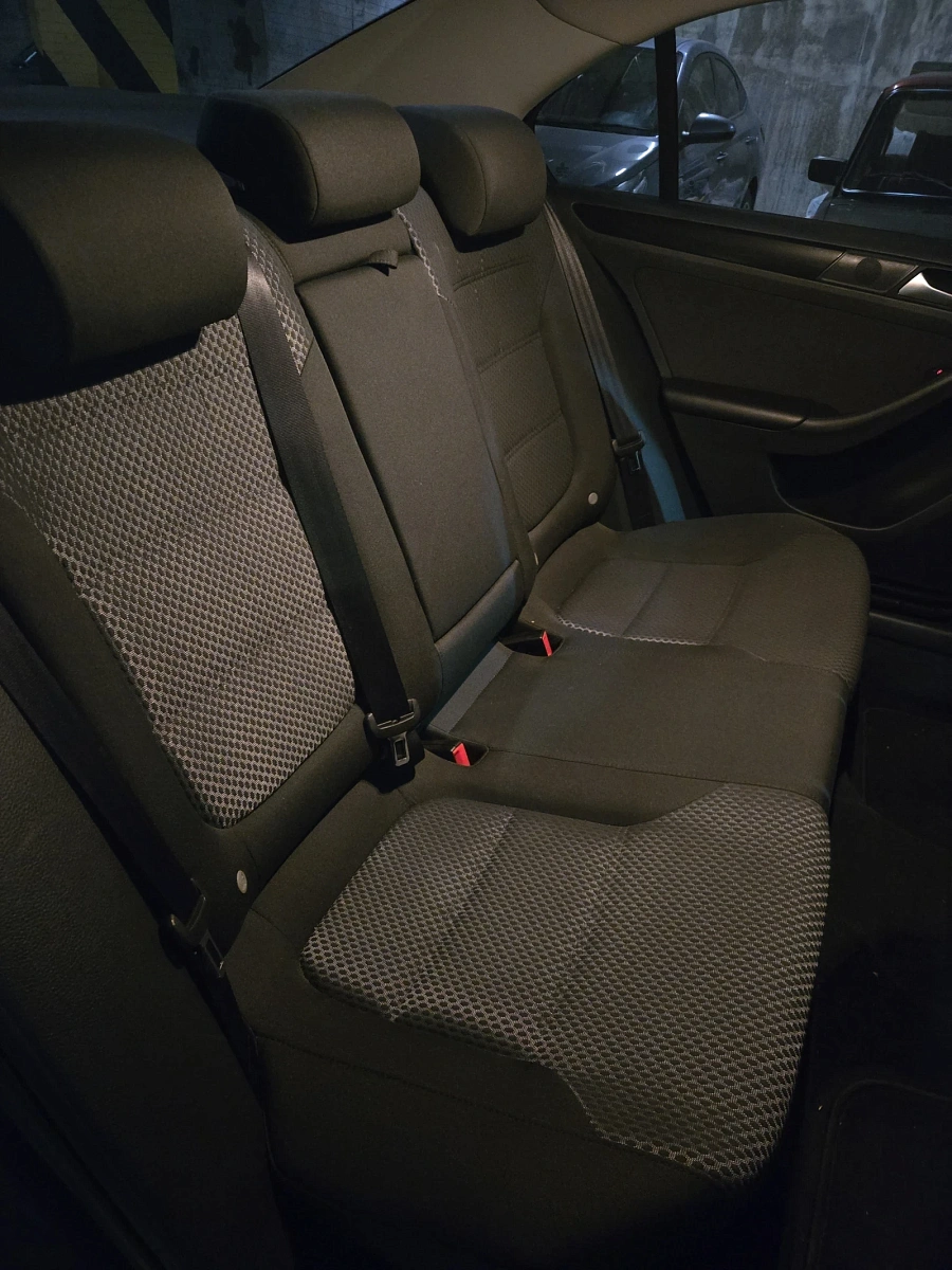 Volkswagen Jetta, 2013г., передний привод, автомат