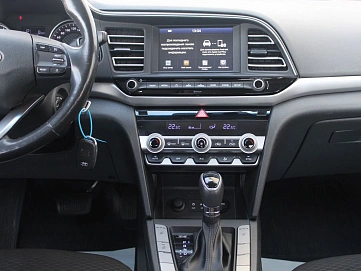 Hyundai Elantra, 2019г, передний привод, автомат