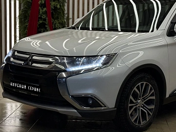 Mitsubishi Outlander, 2018г, полный привод, вариатор