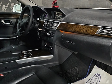 Mercedes-Benz E-Класс, 2012г, задний привод, автомат