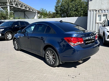 Chevrolet Cruze, 2011г, передний привод, механика