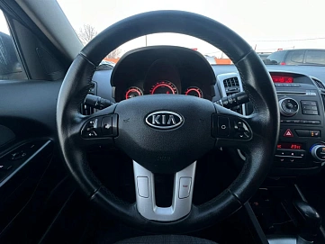 Kia Ceed, 2011г, передний привод, автомат