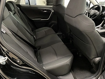 Toyota RAV4, 2019г, передний привод, вариатор