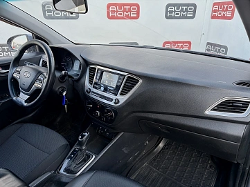 Hyundai Solaris, 2019г., передний привод, автомат