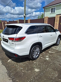 Toyota Highlander, 2014г, полный привод, автомат