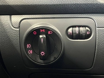 Volkswagen Golf, 2008г, передний привод, автомат