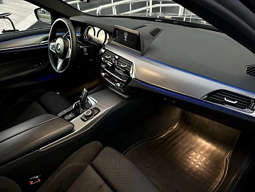 BMW , 2018г., задний привод, автомат