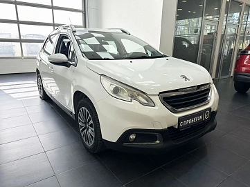 Peugeot 2008, 2014г, передний привод, автомат