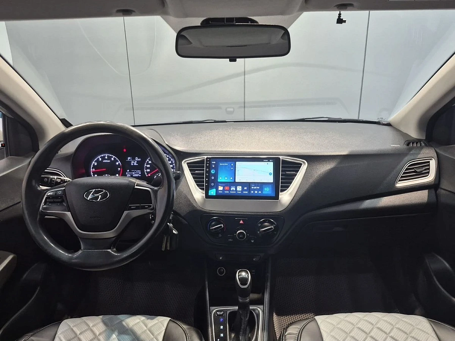 Hyundai Solaris, 2019г., передний привод, автомат